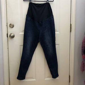 Maternity jeggings